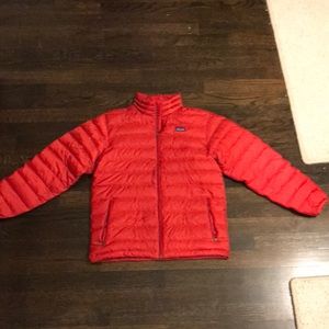 Boy’s Large Puffy Patagonia. Red